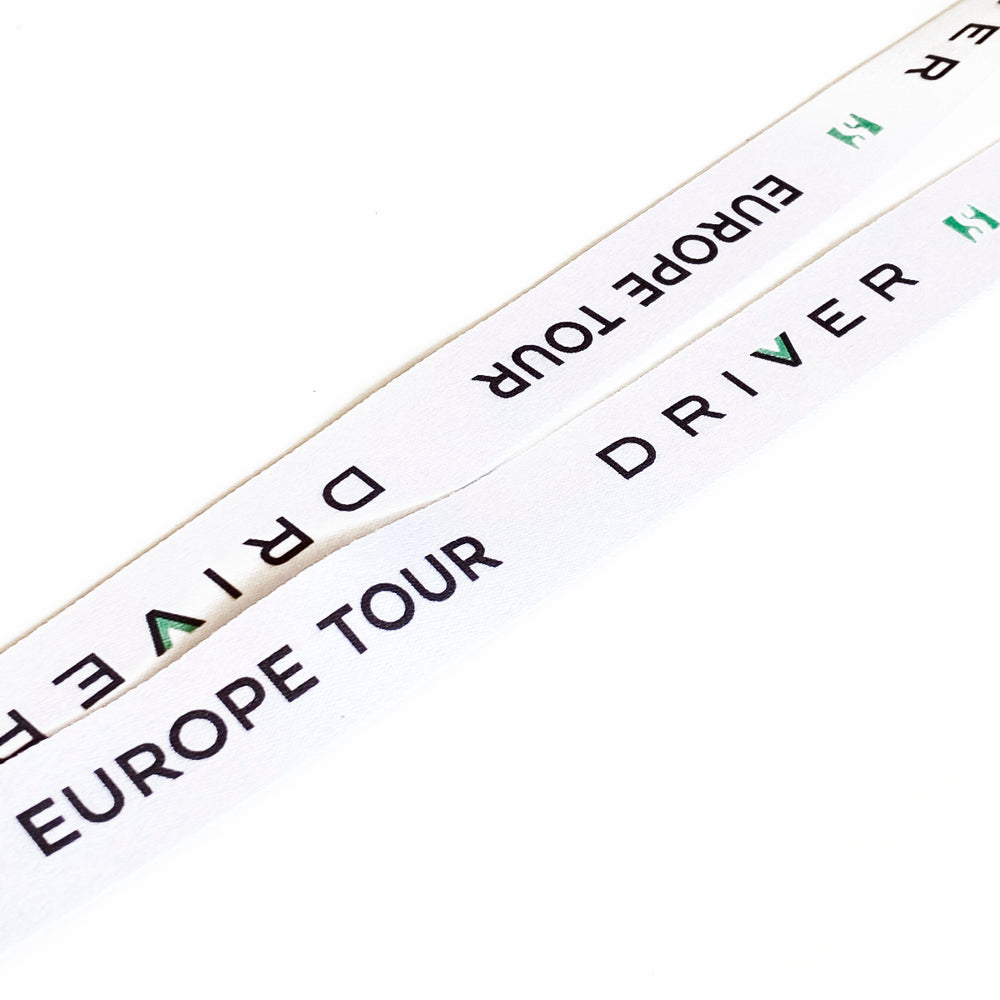 
            
                Cargar imagen en el visor de la galería, Llavero de tela tipo lanyard SIX2SIX Europe Tour Blanco
            
        